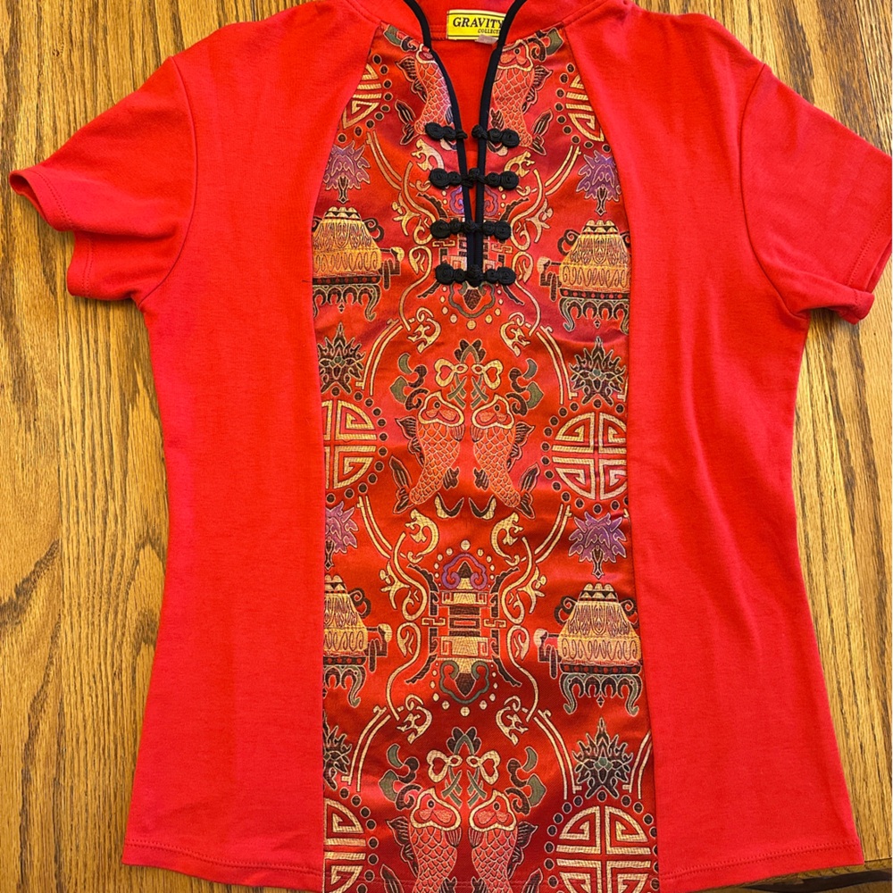 Gravity Asian Red Brocade Embroidered Women’s XS/S Short SleeveMandarin Boho Top